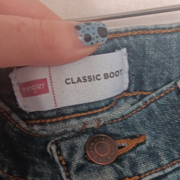 Wrangler Boy's Classic Bootcut Medium Wash Jeans Size 14 Slim - Picture 2 of 4